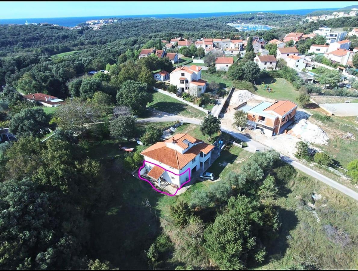 Viridis Apartment Pula Bagian luar foto